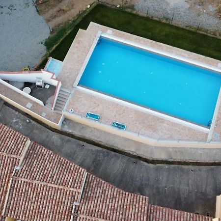 Residence Baia Sant Anna Con Piscina Танаунелла Экстерьер фото