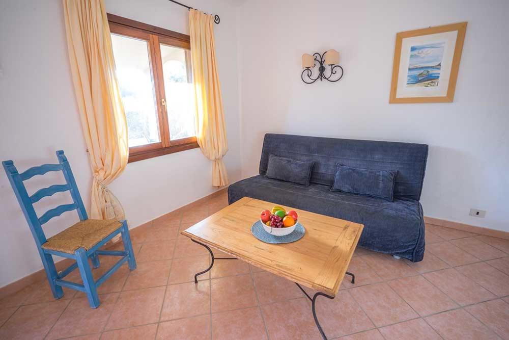 Residence Baia Sant Anna Con Piscina Танаунелла Экстерьер фото